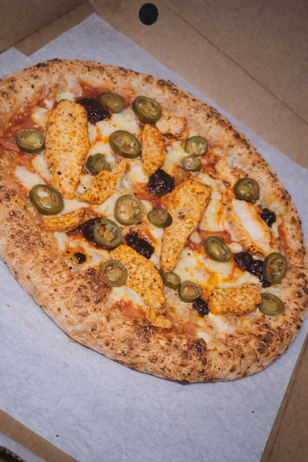 Hot & Spicy Chicken - Authentic Neapolitan pizza
