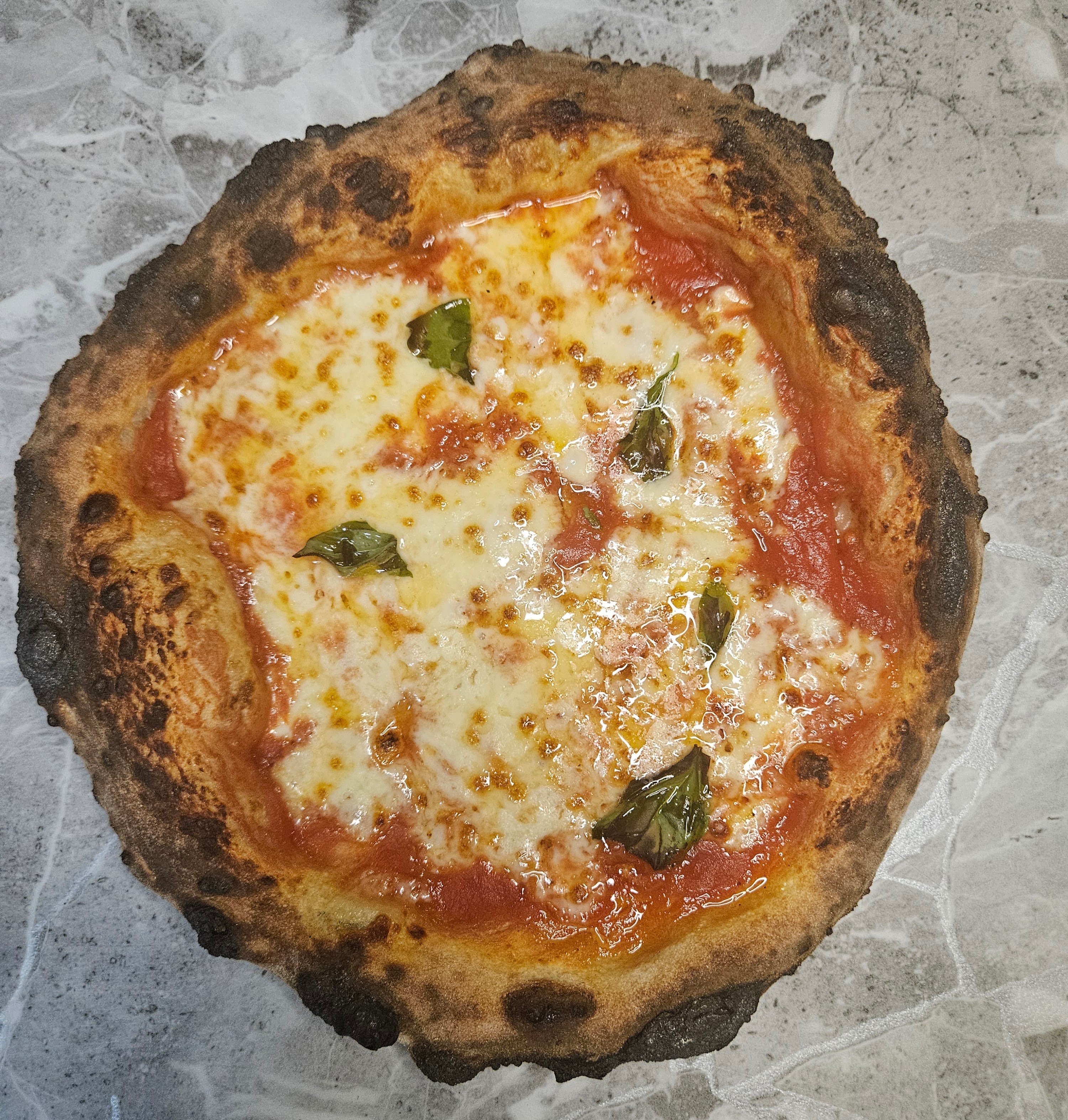 Pizza Margherita - Authentic Neapolitan pizza